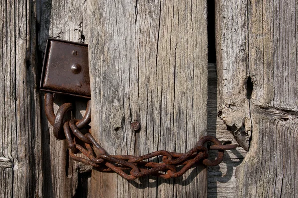 Cerradura y cadena oxidadas — Foto de Stock