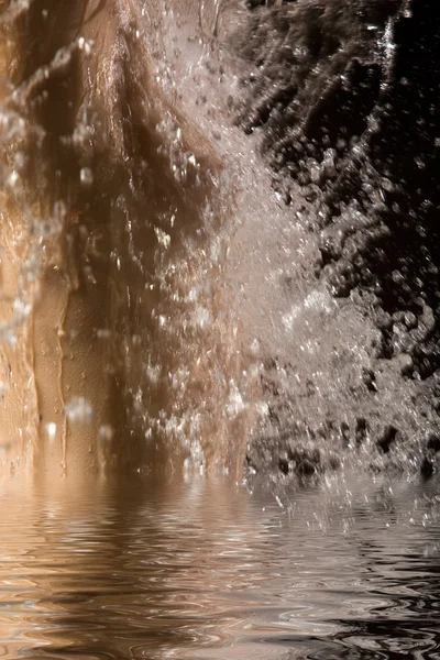 Naakt water splash — Stockfoto