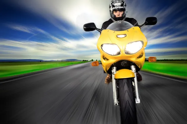 Nagyon gyorsan mozgó sebesség motorkerékpár — Stock Fotó