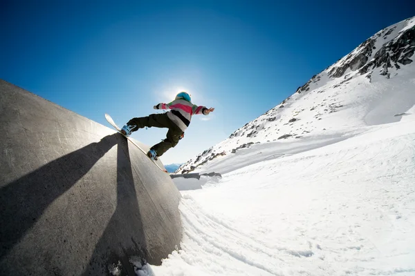 Acção de snowboard — Fotografia de Stock