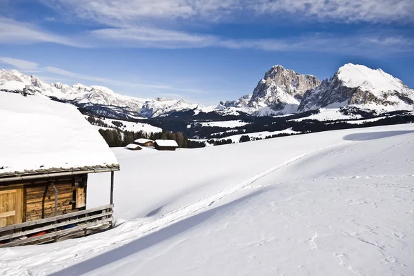 Dolomieten Alpen in de sneeuw — Stockfoto