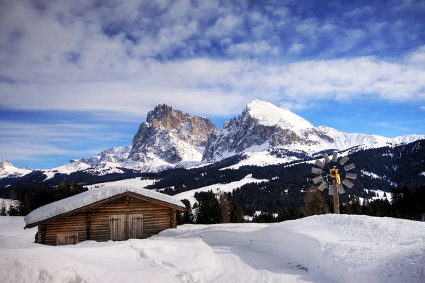 Dolomites Alpes dans la neige — Photo