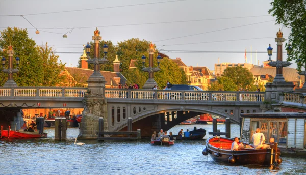 Kanäle in Amsterdam — Stockfoto