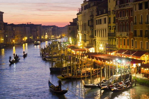 Grand canal's nachts, Venetië. Italië — Stockfoto
