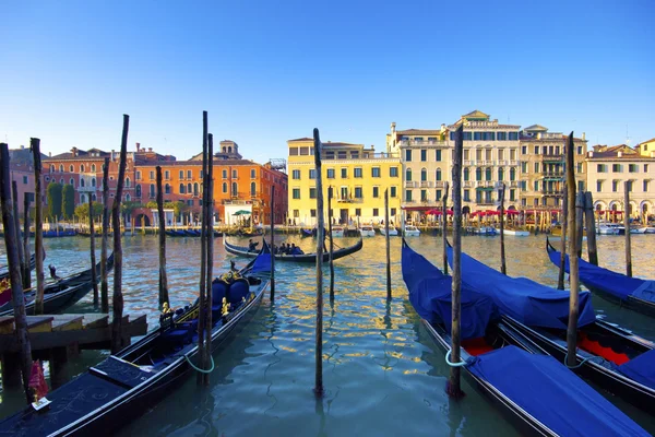 Gondoly v Benátkách, Itálie — Stock fotografie