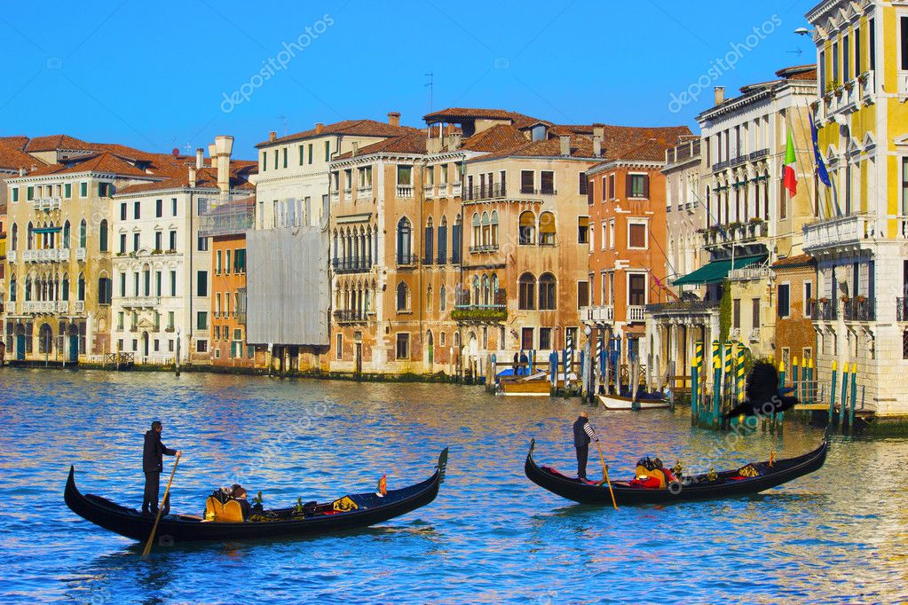 Gondolas in Venice, Italy — Stock Photo © ronnybas #8288675