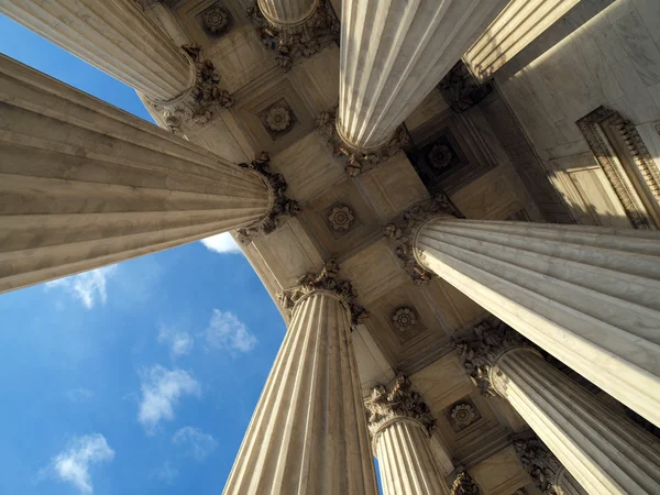 Columnas de la Corte Suprema — Foto de Stock