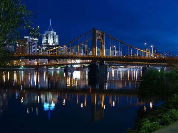 匹兹堡滨河夜 — 图库照片