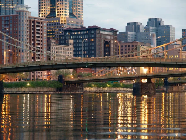 Pittsburgh's Downtown Waterfront — Stock Photo, Image