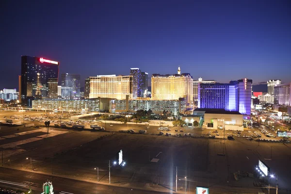Las Vegas Center of the Strip ในเวลากลางคืน — ภาพถ่ายสต็อก