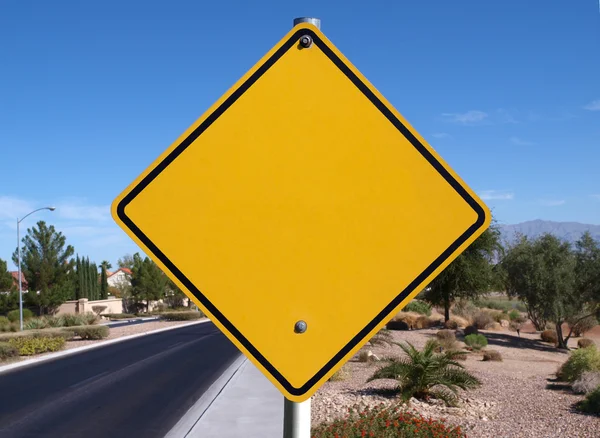 空白的沙漠道路标志 — 图库照片