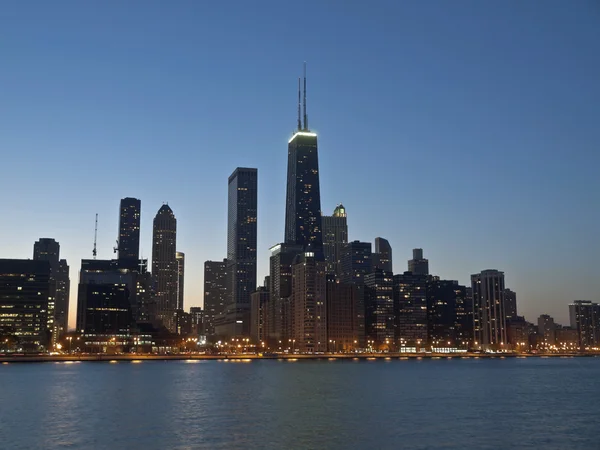 Downtown chicago natten — Stockfoto
