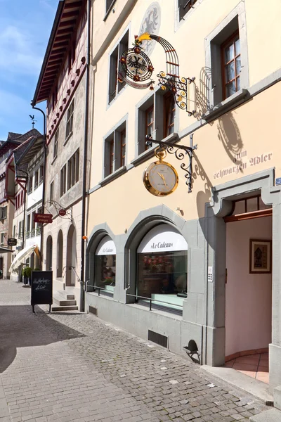 Oficina horária na cidade suíça Stein an Rhein . — Fotografia de Stock
