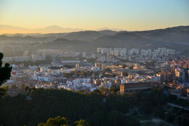 Malaga alacakaranlıkta