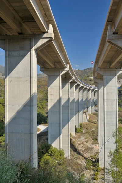 Overpass in montagna — Foto Stock