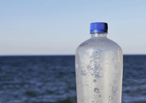 Wasserflasche aus Kunststoff Stockbild