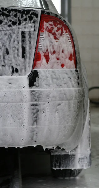 Мийка автомобілів — стокове фото