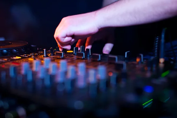 DJ mixen — Stockfoto