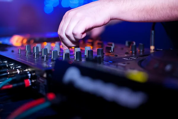 DJ mixen — Stockfoto