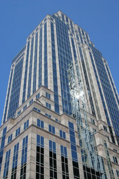 企業の高層ビル — ストック写真