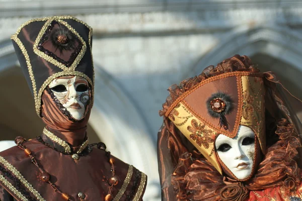 Duas máscaras no Carnaval de Veneza — Fotografia de Stock