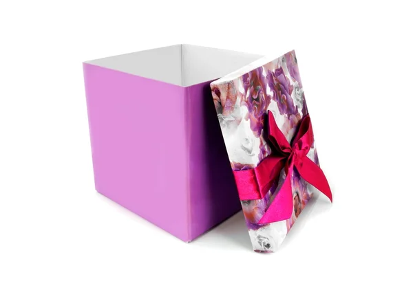 Caja de regalo abierta sobre fondo blanco —  Fotos de Stock