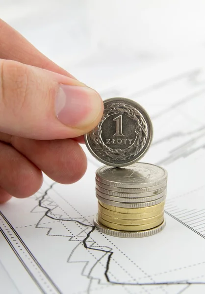 Polska mynt stack på business bakgrund — Stockfoto