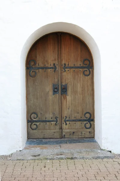 Stare drzwi wejściowe — Zdjęcie stockowe