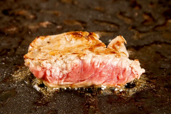 Carne de bovino grelhada — Fotografia de Stock