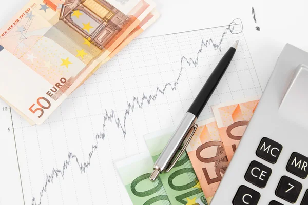 Euro bankovky s grafem — Stock fotografie