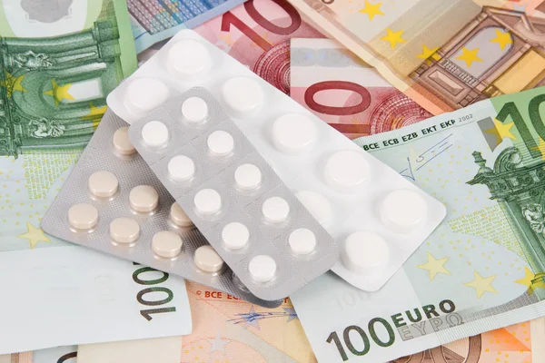 Banknoty euro z leków — Zdjęcie stockowe