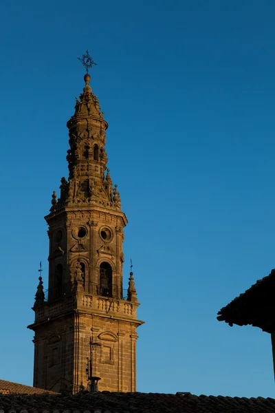 Zvonice briones, la rioja, Španělsko — Stock fotografie