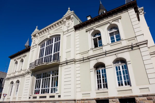 Gebouw in bermeo, bizkaia, Spanje — Stockfoto