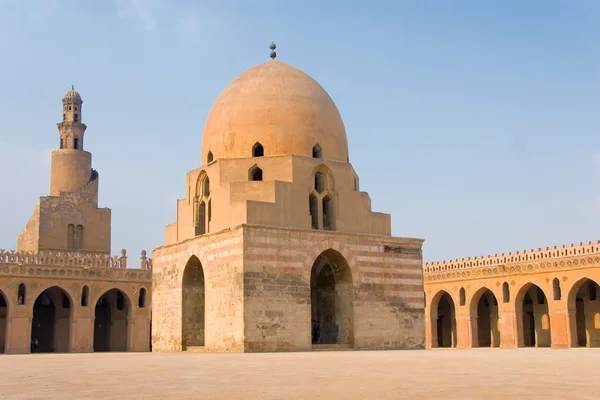 Мечеть Ибн Тулум, Каир, Египет — стоковое фото