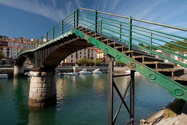 Ondarroa içinde köprü — Stok fotoğraf