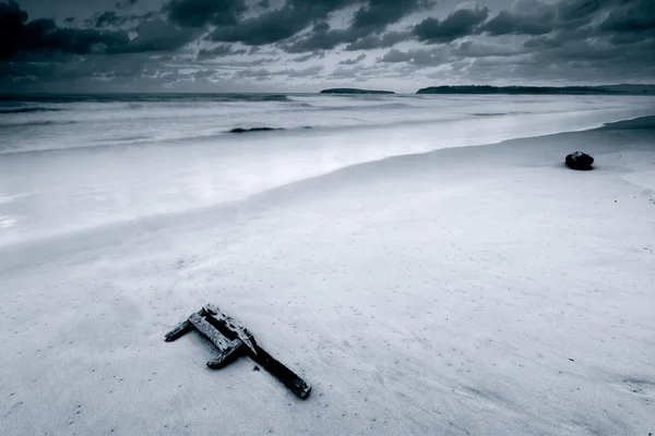 Opuszczona plaża — Zdjęcie stockowe