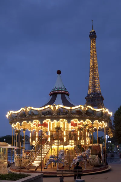Γαϊτανάκι στο Παρίσι, Γαλλία — Φωτογραφία Αρχείου