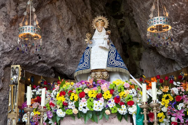 Jungfrau von covadonga, asturien, spanien — Stockfoto