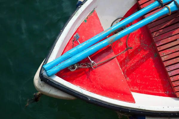 Boot in de haven van zierbena — Stockfoto
