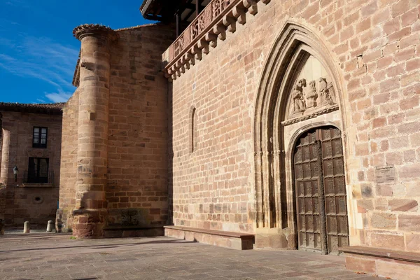 Kostel ezcaray, la rioja, Španělsko — Stock fotografie