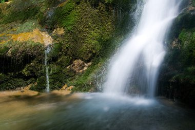 şelale beyos, leon, İspanya dar geçişi