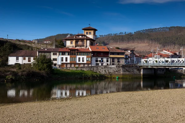 Dorf von unquera, Kantabrien, Spanien — Stockfoto