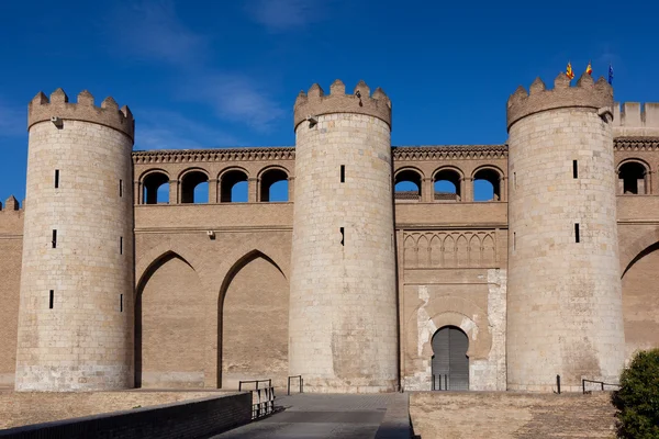 Aljaferia Palace, Сарагоса, Арагон, Испания — стоковое фото