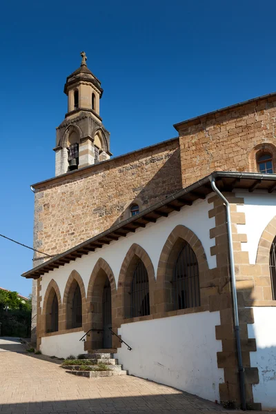 Kostel v alcoz, ultzama, navarra, Španělsko — Stock fotografie