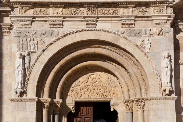 Basiliek van san isidoro, leon, castilla y leon, Spanje — Stockfoto