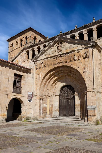 Collegiate church of Santa Juliana, Santillana del Mar, Cantabri — Stockfoto