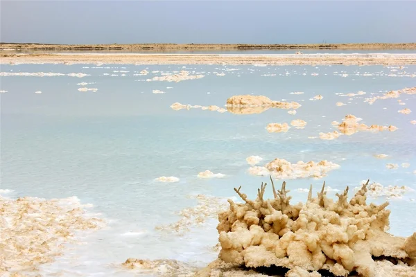 Мертвое море, израильское побережье — стоковое фото