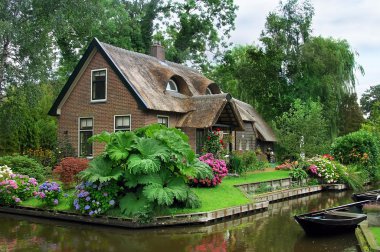 Giethorn ,Netherlands clipart