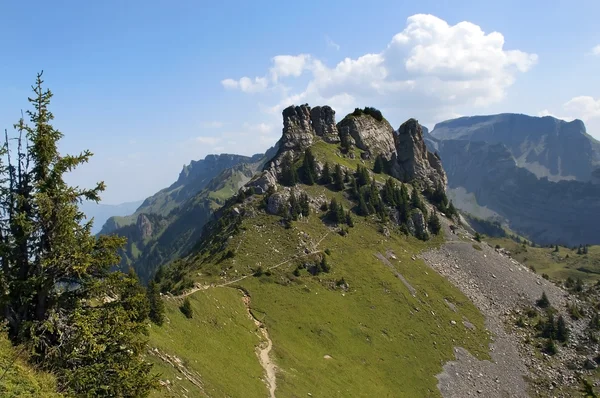 Paesaggio nelle Alpi svizzere — Foto Stock