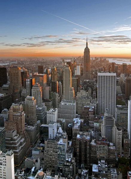 Puesta de sol sobre Manhattan —  Fotos de Stock